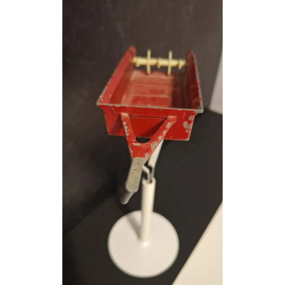 VINTAGE ERTL MANURE SPREADER FARM TRAILER DIE CAST TOY RED USA